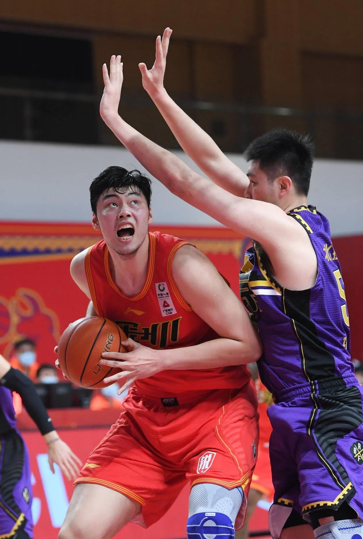 LOL官网-今晚山东男篮备战英超,单刀错失细节曝光,底气十足,临场指挥获称赞(痞子英雄之全面开战精彩片段)